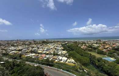 Imagem: O apartamento possui 4 Dormitórios, 5 Banheiros, 3 Vagas na