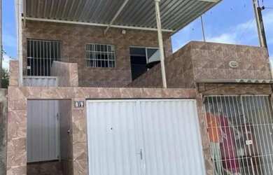 Imagem: A casa possui 2 Dormitórios, 1 Banheiro, 70m² de Área, Piscina