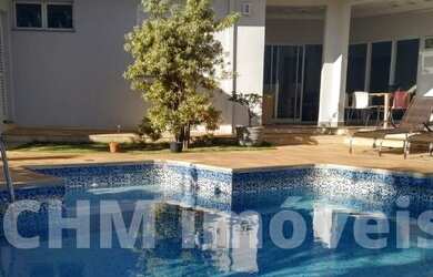 Imagem: A casa em condomínio possui 3 Dormitórios, 5 Banheiros, 5