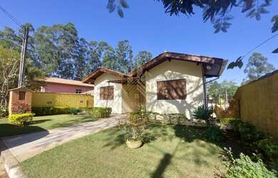 Imagem: A casa em condomínio possui 3 Dormitórios, 5 Banheiros, 2