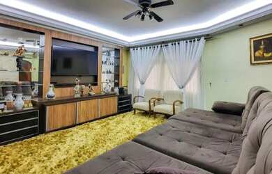 Imagem: Casa à venda com 260m², 3 dormitórios e 4 vagas