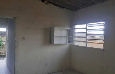 Imagem: A casa possui 1 Dormitório, 1 Banheiro, 50m² de Área e está