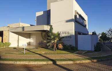 Imagem: A casa em condomínio possui 3 Dormitórios, 5 Banheiros, 4