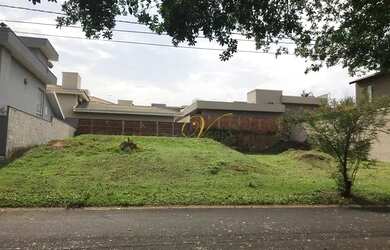 Imagem: O terreno possui 415m² de Área e está localizado em Parque