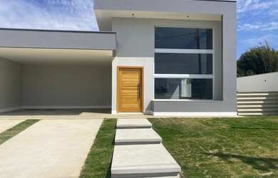 Imagem: A casa em condomínio possui 3 Dormitórios, 3 Banheiros, 2