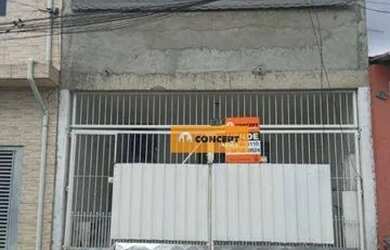 Imagem: A casa possui 3 Dormitórios, 2 Banheiros e 176m² de Área