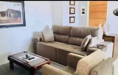 Imagem: O apartamento possui 3 Dormitórios, 1 Banheiro, 2 Vagas na