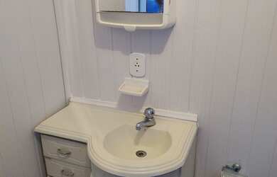 Imagem 4: Alugamos no Fazendinha. 60m² de Área, 1 Banheiroe2 Dormitórios