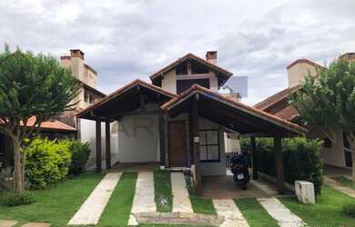 Imagem: A casa em condomínio possui 3 Dormitórios, 3 Banheiros, 4