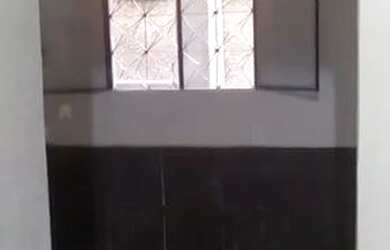 Imagem: A casa possui 1 Dormitório, 1 Banheiro e 35m² de Área e está