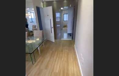 Imagem: O apartamento possui 2 Dormitórios, 2 Banheiros, 1 Vaga na