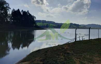 Imagem 3: Chácara à Venda em Piracaia no asfalto com 12 mil metros acesso á represa