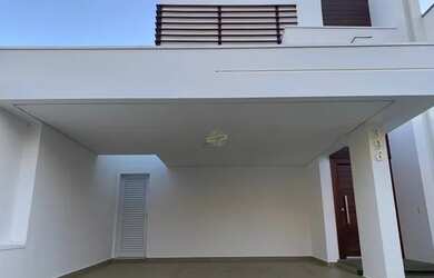 Imagem: A casa em condomínio possui 3 Dormitórios, 4 Banheiros, 2