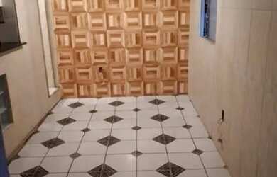 Imagem: A casa possui 1 Dormitório, 1 Banheiro e está localizado