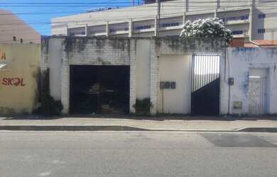 Imagem: A casa possui 1 Dormitório, 1 Banheiro, 30m² de Área e está