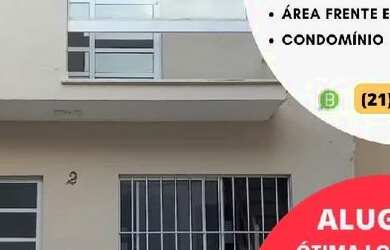 Imagem: A casa possui 2 Dormitórios, 2 Banheiros, 2 Vagas na garagem