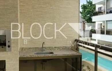 Imagem: O apartamento possui 2 Dormitórios, 2 Banheiros, 2 Vagas na