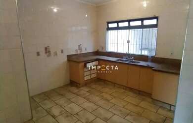 Imagem 3: Casa com 2 dormitórios à venda, 200 m² por R$ 900.000,00 - Centro - Pouso Alegre/MG