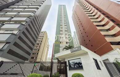 Imagem 15: APARTAMENTO COM 3 QUARTOS NO BATEL Mobiliado e andar alto no batel j8...