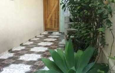 Imagem: A casa possui 5 Dormitórios, 5 Banheiros, 1 Vaga na garagem