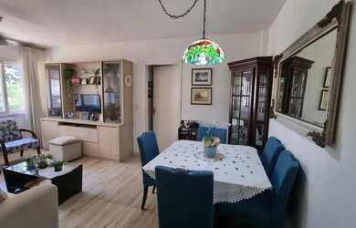 Imagem 4: Apartamento 02 dormitórios a venda, térreo, com uma vaga de estacionamento...