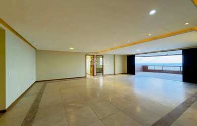 Imagem: O apartamento possui 5 Dormitórios, 5 Banheiros, 4 Vagas na