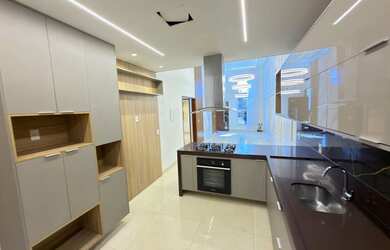 Imagem: A casa em condomínio possui 2 Dormitórios, 2 Banheiros, 2