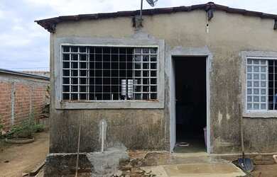 Imagem 2: Vende-se Casa. 140m² de Área, 2 Vagas na garageme2 Dormitórios