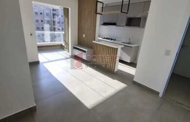 Imagem: O apartamento possui 2 Dormitórios, 1 Banheiro, 2 Vagas na