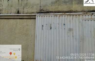 Imagem: A casa possui 2 Dormitórios, 2 Banheiros, 1 Vaga na garagem