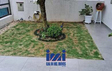 Imagem 3: Sobrado no centro de Guaratuba