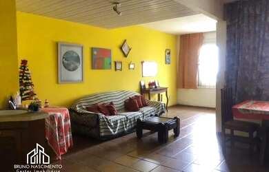 Imagem: A casa em condomínio possui 5 Dormitórios, 4 Banheiros, 4