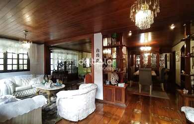 Imagem: A casa em condomínio possui 4 Dormitórios, 5 Banheiros, 5