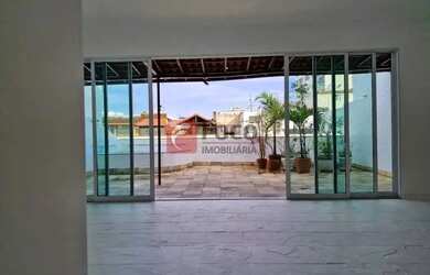 Imagem: O apartamento na cobertura à venda possui 4 Dormitórios, 4