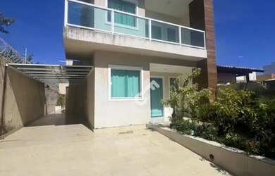 Imagem: A casa em condomínio possui 4 Dormitórios, 1 Banheiro, 2 Vagas