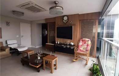 Imagem: O apartamento possui 2 Dormitórios, 2 Banheiros, 2 Vagas na