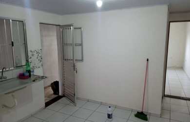 Imagem: A casa possui 1 Dormitório, 1 Banheiro, 25m² de Área e está