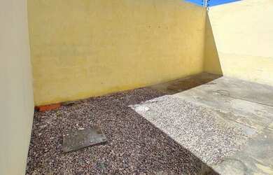 Imagem 8: Casa para venda possui 115 metros quadrados com 3 quartos em Centro -...