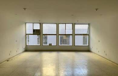 Imagem: O depósito possui 103m² de Área, Imóvel novo e está localizado