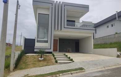 Imagem: A casa em condomínio possui 3 Dormitórios, 3 Banheiros, 2