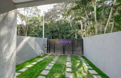 Imagem: A casa possui 4 Dormitórios, 4 Banheiros, 2 Vagas na garagem