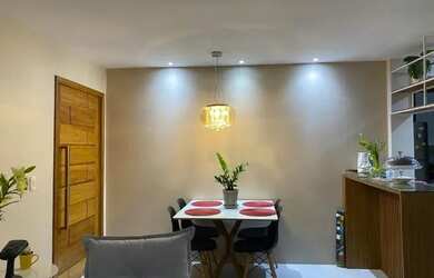 Imagem: O apartamento possui 2 Dormitórios, 2 Banheiros, 1 Vaga na