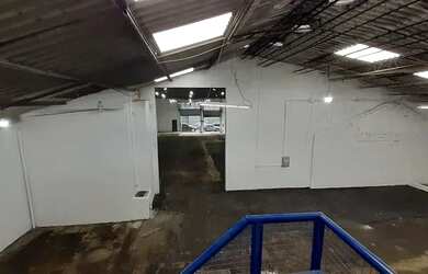 Imagem 13: Galpão/Depósito/Armazém para aluguel e venda tem 428 metros quadrados