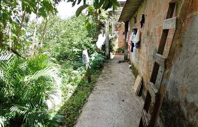 Imagem 2: Vendo uma casa. 1 Banheiroe2 Dormitórios