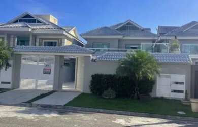 Imagem: A casa em condomínio possui 4 Dormitórios, 4 Banheiros, 2