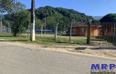 Imagem 3: AR00009 - Área e Quadra de Futebol a venda em Ubatuba, excelente localização na Maranduba