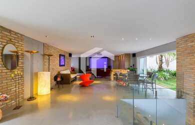 Imagem: O apartamento possui 4 Dormitórios, 5 Banheiros, 3 Vagas na