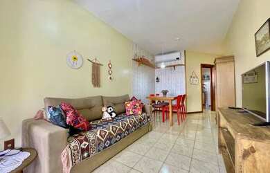 Imagem 5: SACADA DE FRENTE E ESPAÇO DE SOBRA NO CENTRO DA CIDADE