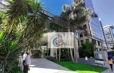 Imagem: O depósito para alugar possui 5 Vagas na garagem e 765m² de