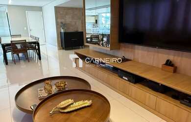 Imagem: O apartamento possui 4 Dormitórios, 5 Banheiros, 4 Vagas na